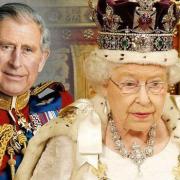 Le prince Charles et la reine Elizabeth II