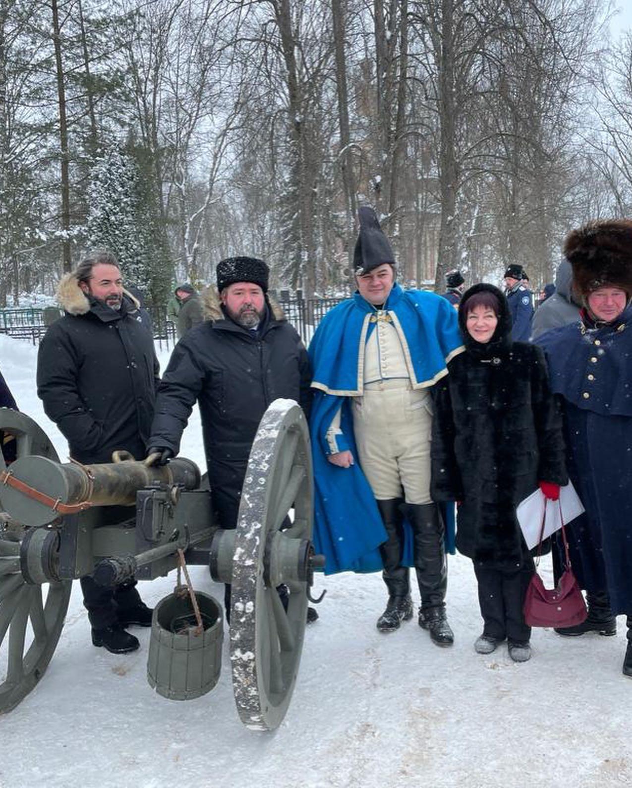Le prince Joachim Murat, le Grand-duc Georges Romanov rendent hommage aux français et russes tombés en 1812