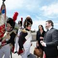 Le prince Murat avec des passionnés de l'Empire. Photo@DavidNivière