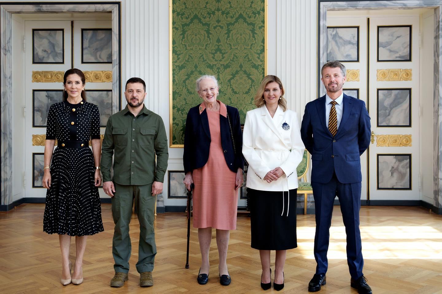 La famille royale danoise rencontre le président ukrainien/ Det danske kongehus