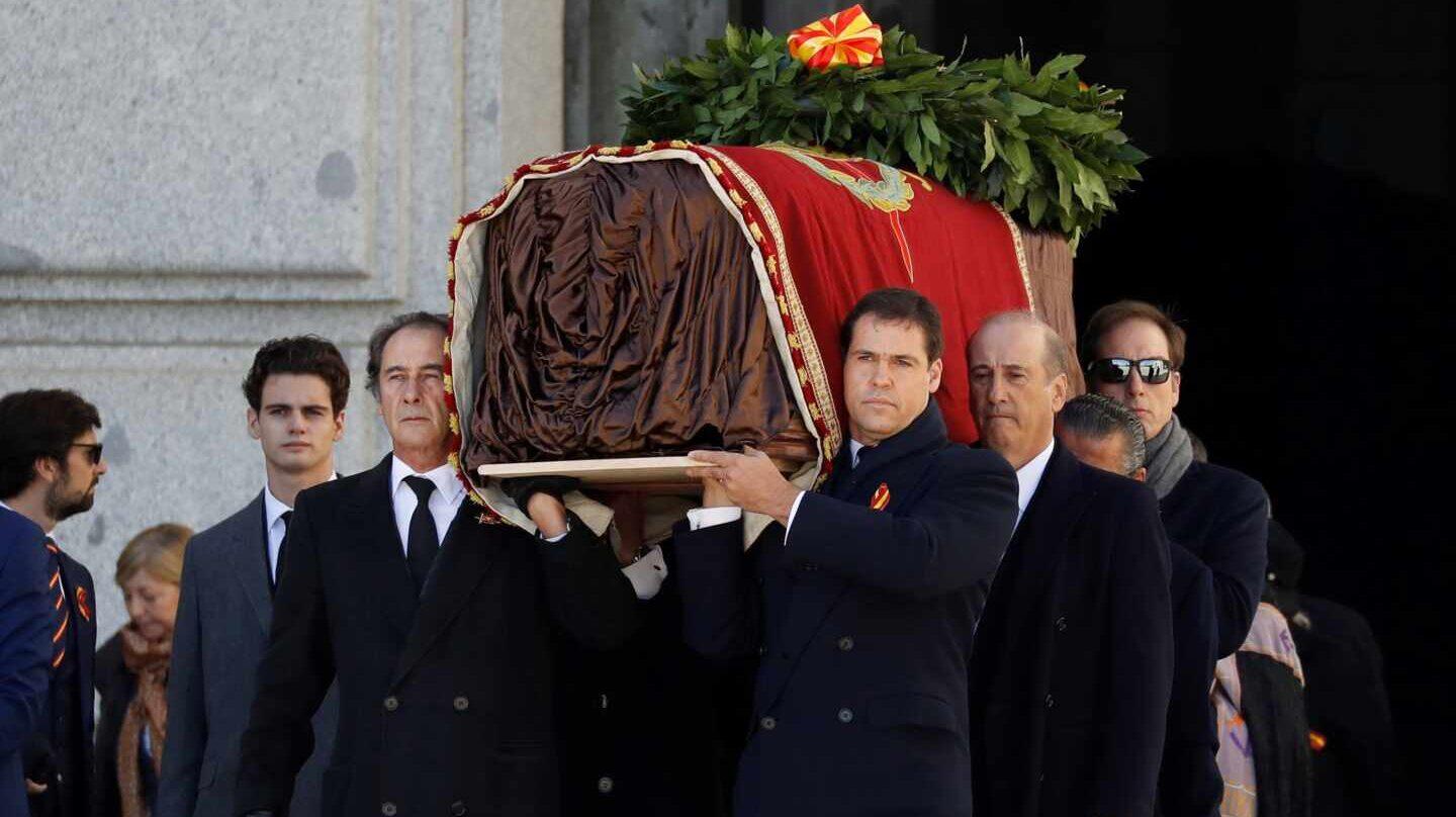 Louis de Bourbon portant le cercueil de son arrière-grand-père