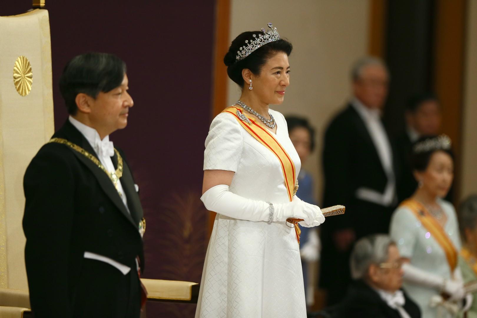 la nouvelle imperatrice masako au cote de naruhito