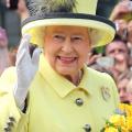 Elizabeth ii in berlin 2015 cropped 