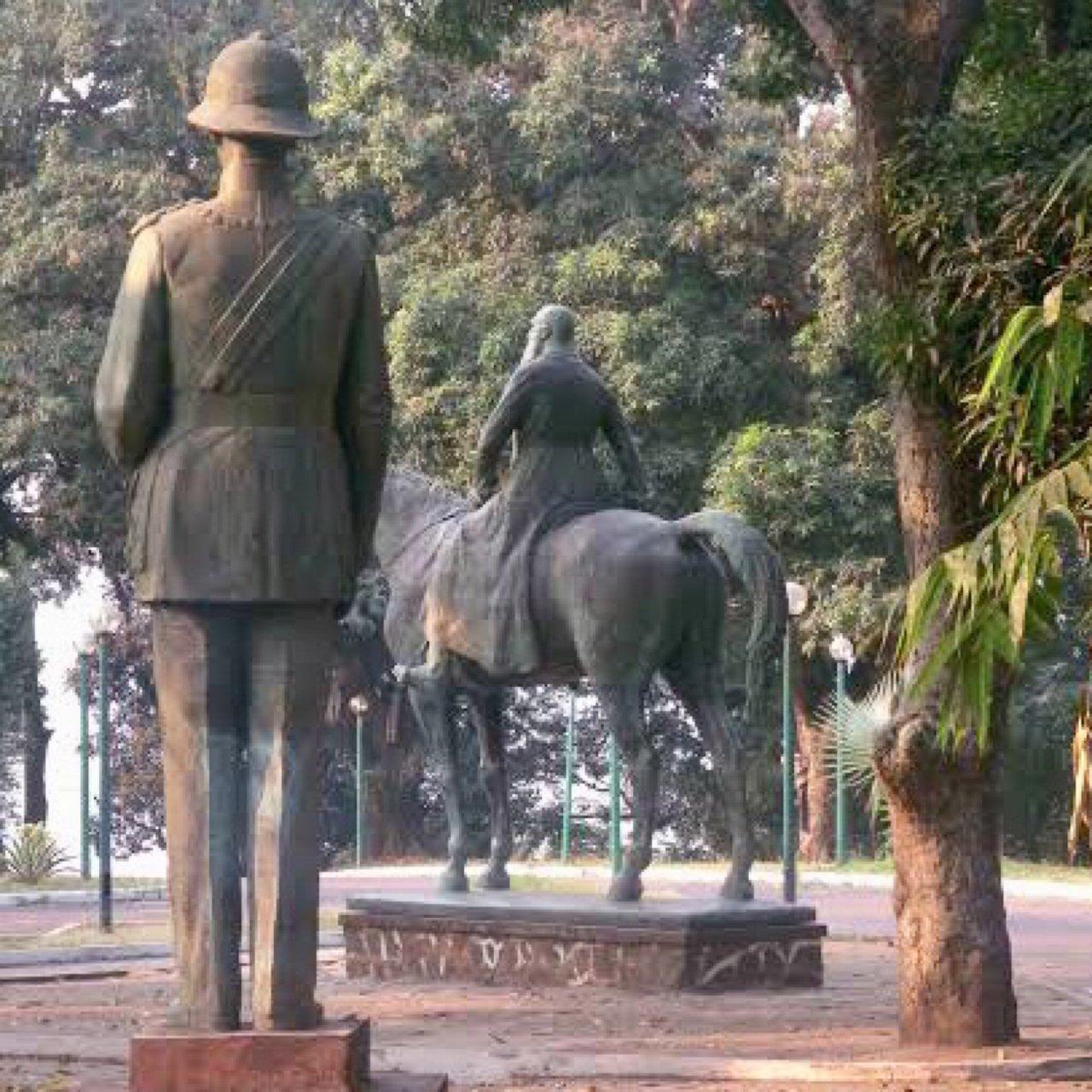 La statue de leopold a kinshasa
