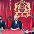 Le roi du Maroc Mohammed  VI? son frère le prince Moulay Rachid et son fils le prince héritier Moulay Hassan  afp