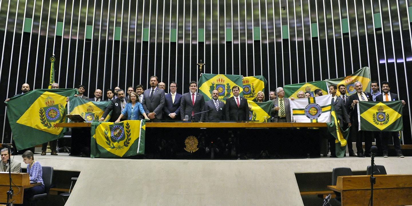Le groupe parlementaire monarchiste brésilien