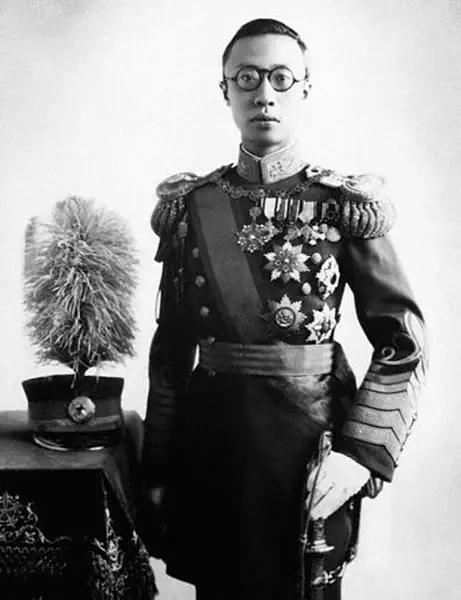 Puyi, empereur du Mandchoukouo