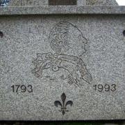 Stele d une croix au mont des alouettes