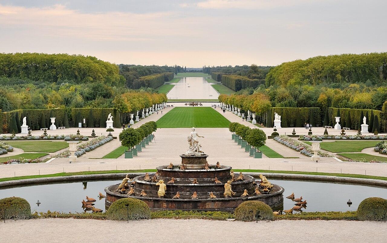 Le parterre d'eau de Versailles @wikicommons/ PCB/